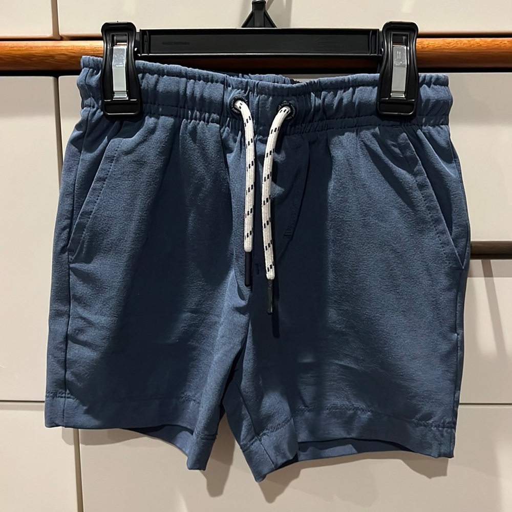 Vineyard Vines performance jetty shorts